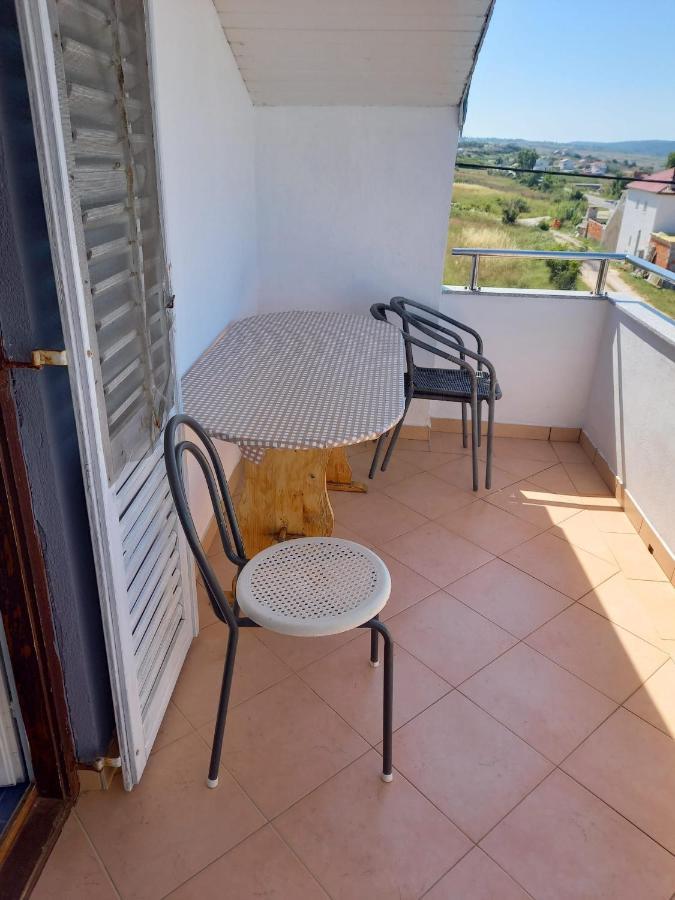 Apartmani Branka Ртина Екстериор снимка