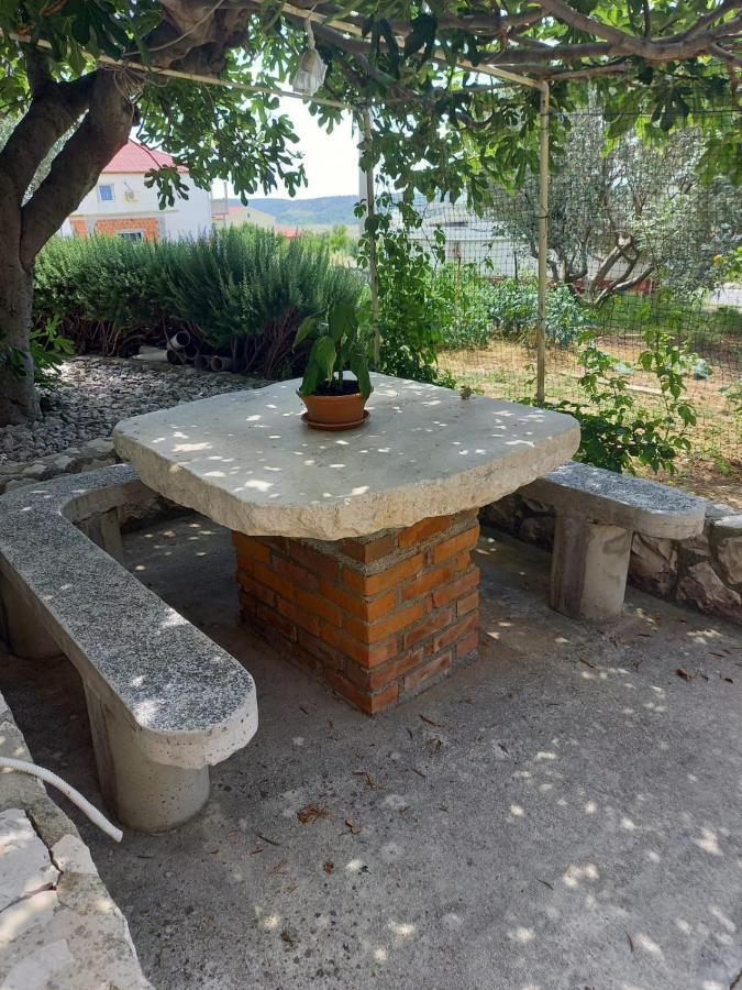 Apartmani Branka Ртина Екстериор снимка